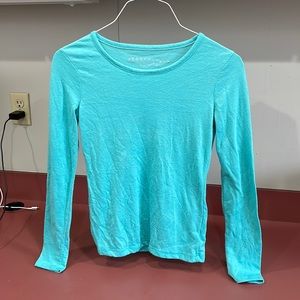 Aeropostale long sleeve tee size SMALL